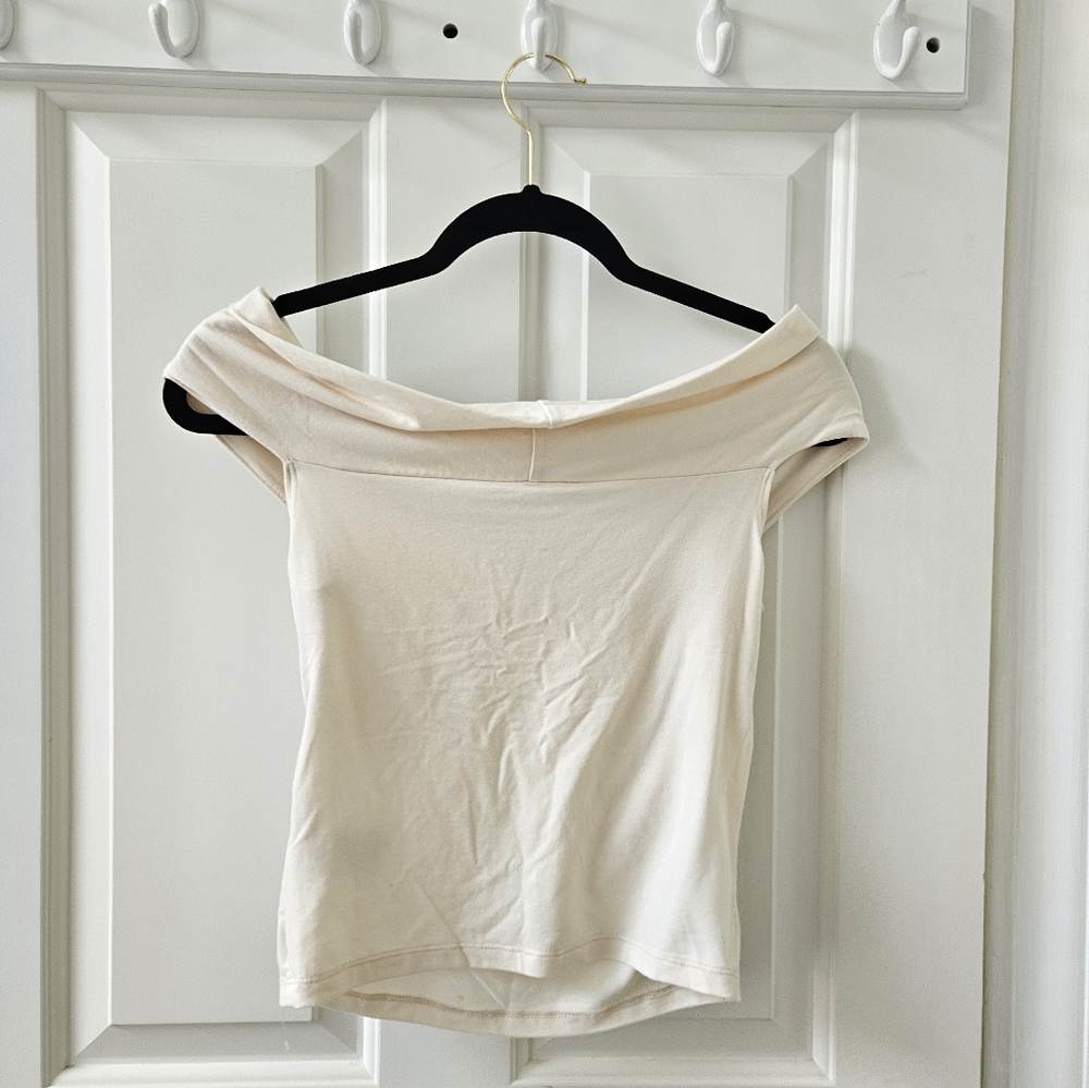 Reformation Off-Shoulder Cream Top - Picture 4 of 5
